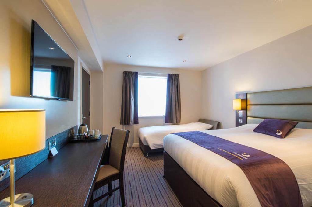 Premier Inn Southampton West Ower エクステリア 写真