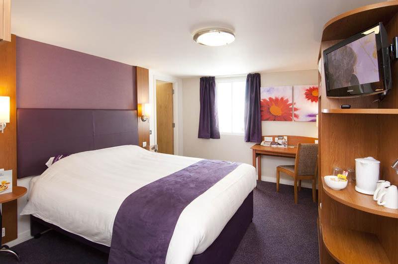 Premier Inn Southampton West Ower エクステリア 写真